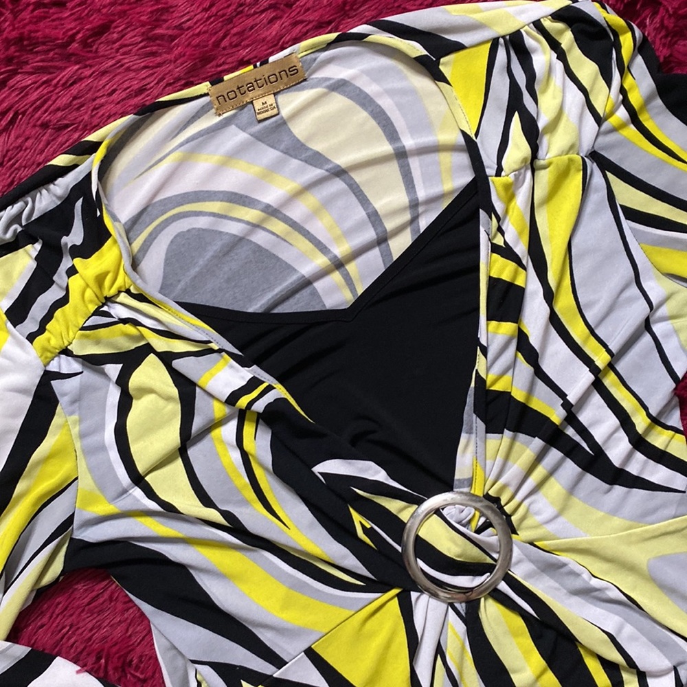 Grey, yellow, and black blouse - Picture 2 of 14